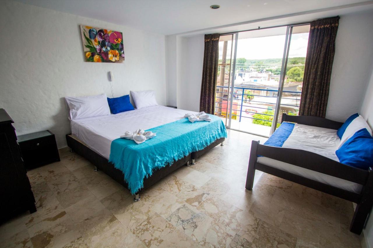 Blue Star Hotel Melgar Exterior photo