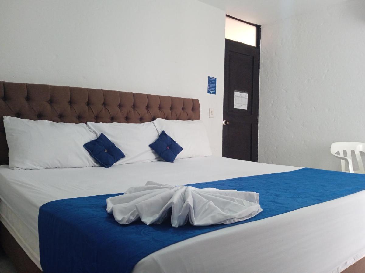 Blue Star Hotel Melgar Exterior photo