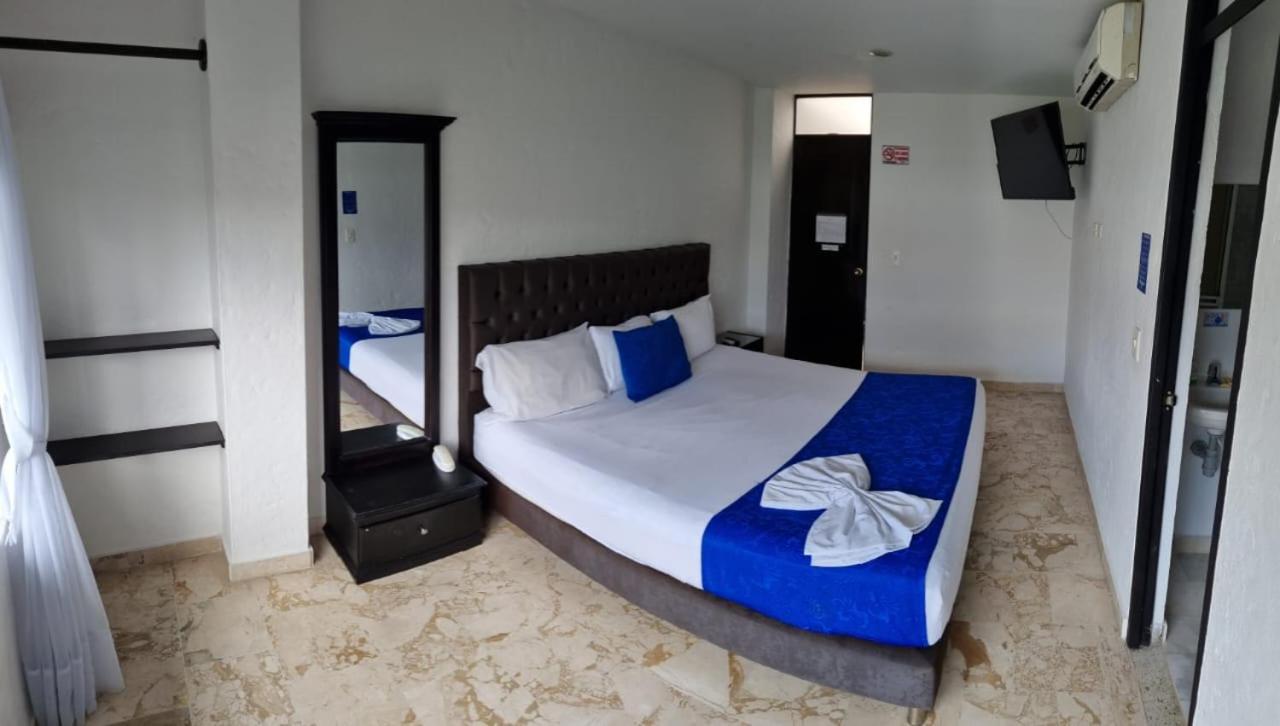 Blue Star Hotel Melgar Exterior photo