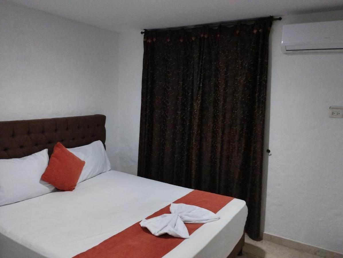 Blue Star Hotel Melgar Exterior photo