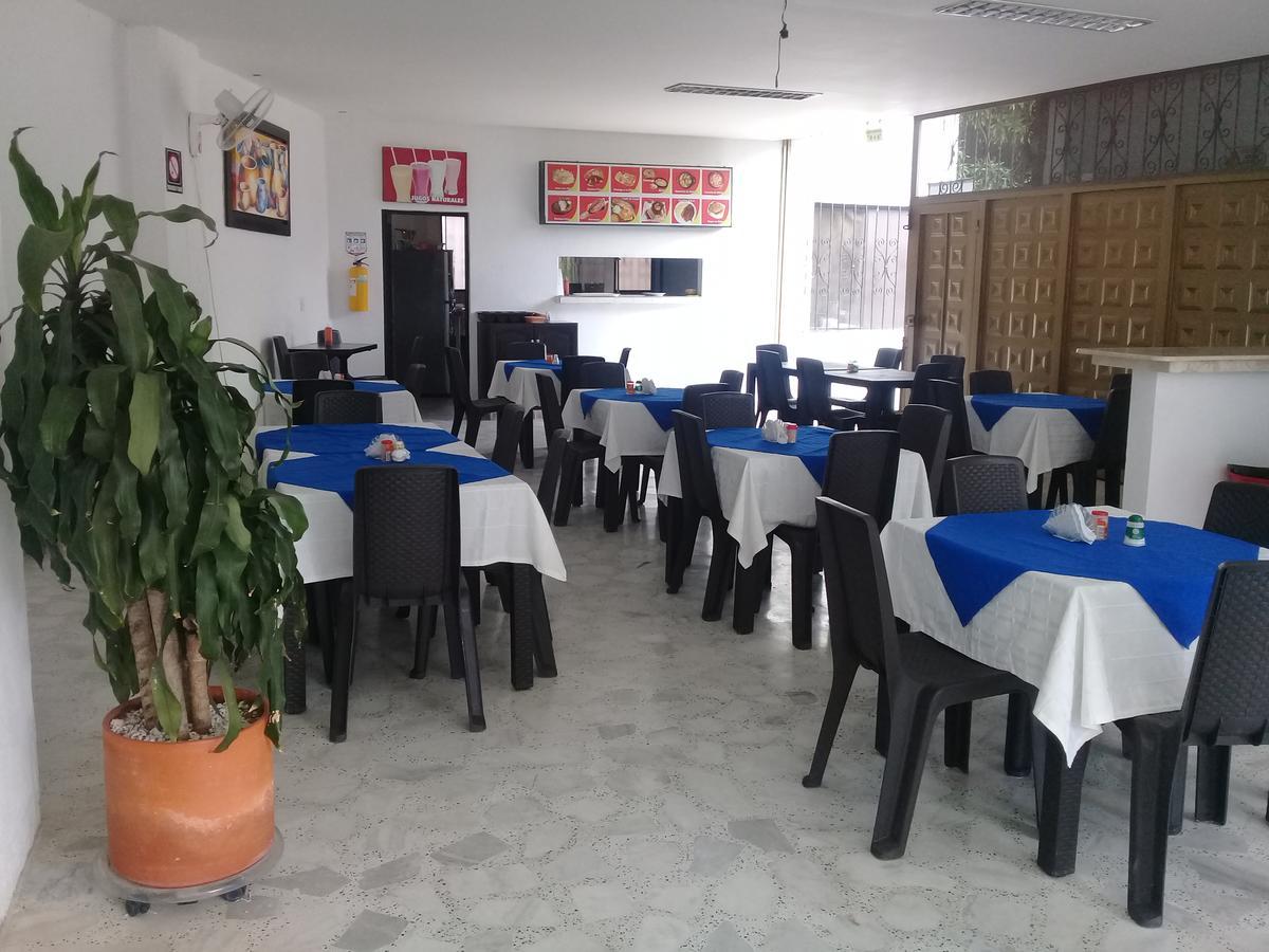 Blue Star Hotel Melgar Exterior photo
