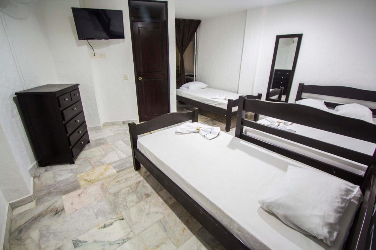 Blue Star Hotel Melgar Exterior photo